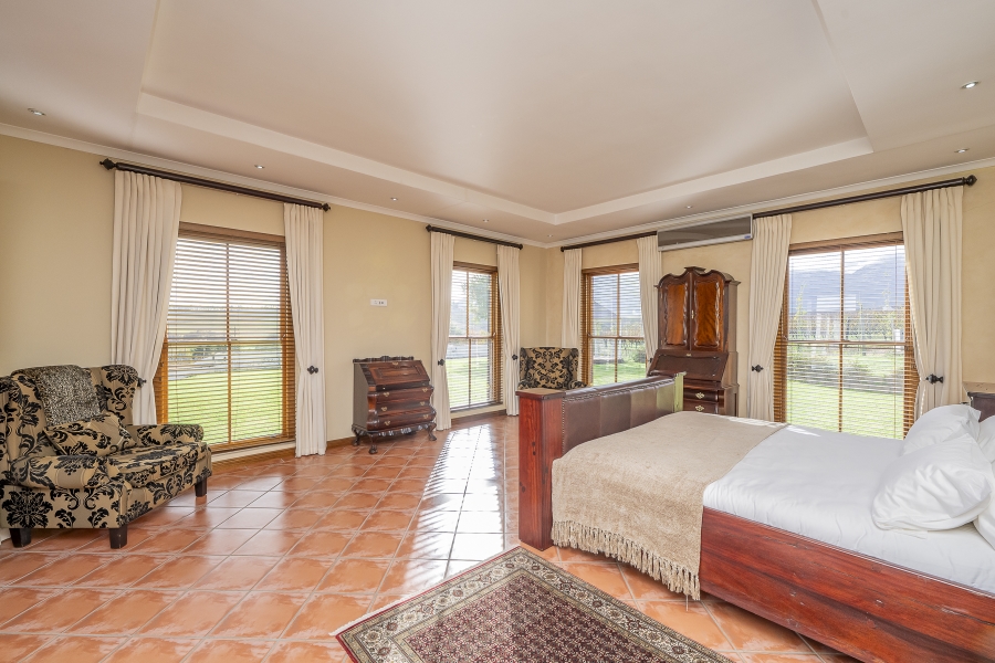 7 Bedroom Property for Sale in Stellenbosch Farms Western Cape